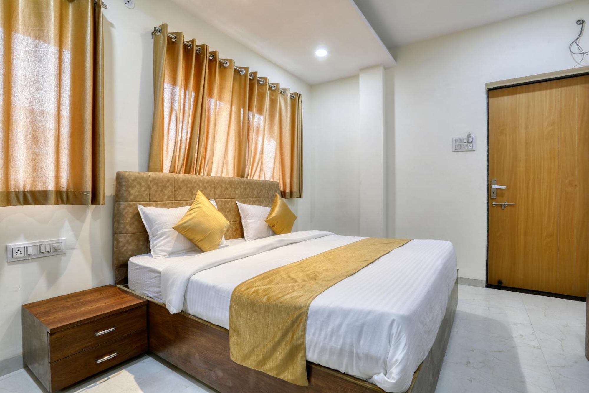 Soonstay Hotel Konark 인도르 외부 사진